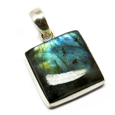 Labradorite Pendant - 925 Sterling Silver 3.3 x 2.0 cms - Bezel Setting Unisex Charm for Weddings and Anniversaries