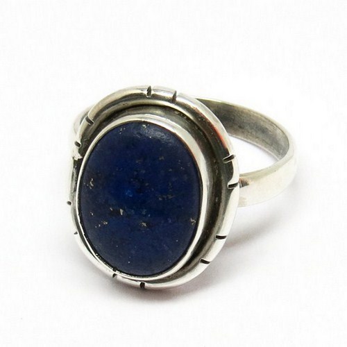 Pale Beauty ! Blue Lapis 925 Sterling Silver Oval Shape Gemstone Ring Gender: Women