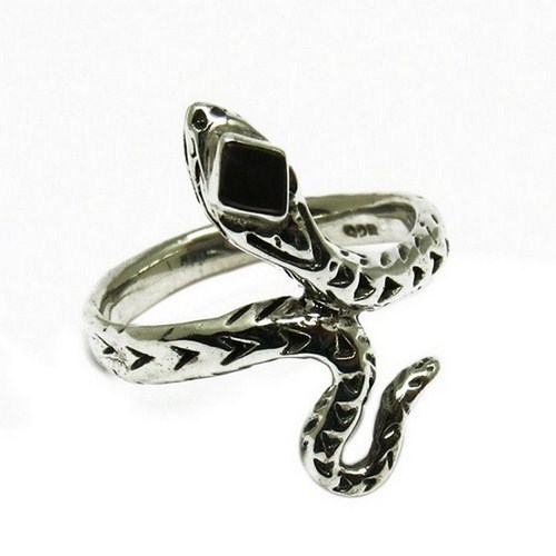 Excellent Black Shell 925 Sterling Silver Gemstone Ring Gender: Women
