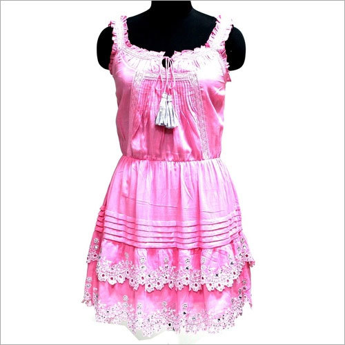 Saloon Dress Pink