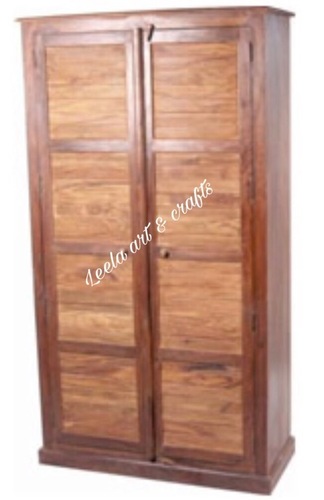 WOODEN ANTIQUE ALMIRAH