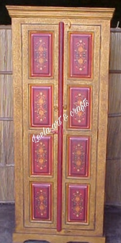 WOODEN ANTIQUE ALMIRAH