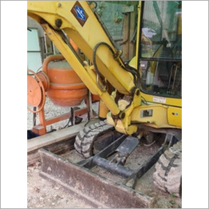 Komatsu PC35R-8 Mini Excavator By INDUSTRIAL COMMERCE & SERVICES SAS DI AKPAN PAULINUS