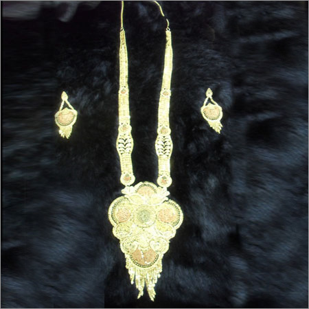 Necklace Set - Gold Plated, Standard Size , Golden Color for Weddings, Engagements, and Parties