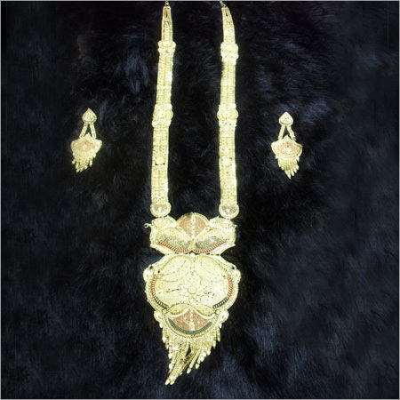 Golden Gold Plates Necklace Set