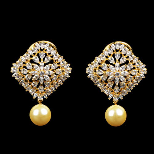 Engagement Square Design With Pearl Earring