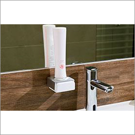 Luna 2.0 Shower Maid Dispenser