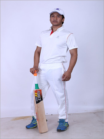 White Cricket Set