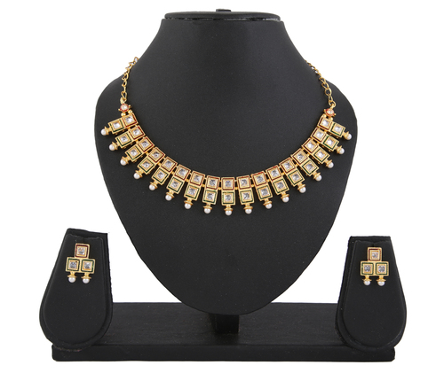 Red Diva Kundan Villandi Necklace Earrings Set