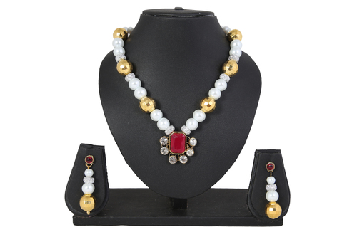 Diva Red Stone Ruby Simulant Choker Necklace Set Gender: Women