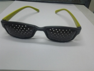 pinholes spectacles