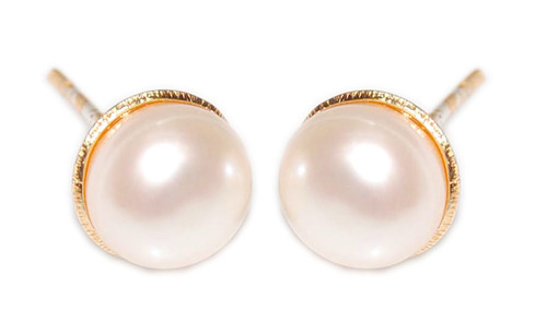 Pearl Earring
