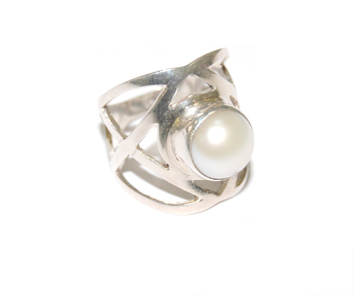 Pearl Ring Gender: Boy