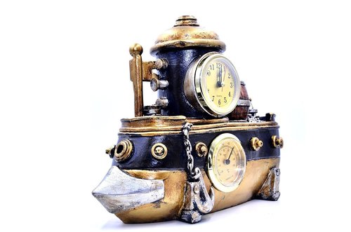 Vintage Style Antiqued Finish Quiet Movement