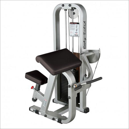 Pro Club Line Bicep Curl Machine