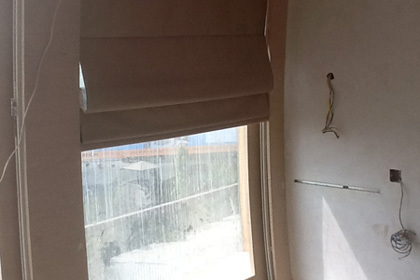 Curved Motorised Roman Blind