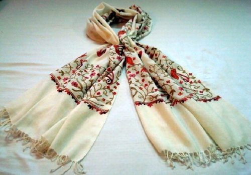 Wool Embroidery With Special Cut Four Sides