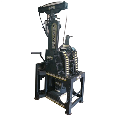 submersible motor lift machine