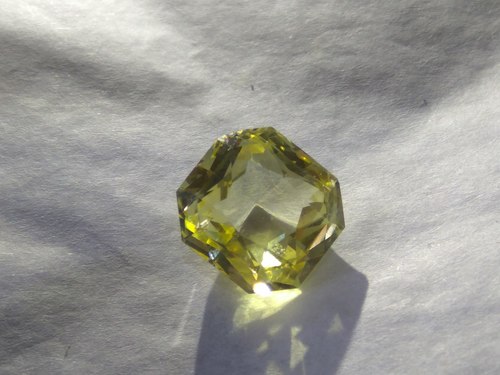 Yellow Sapphire Stone - Natural Sapphire Radiant Cut Yellow Color | Promotes Prosperity Elegant Appearance Accurate Cut Flawless Quality
