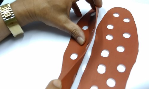 Light weight rubber insoles