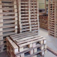 Packaging Wooden Pallets