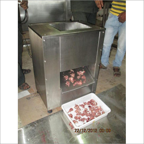 https://cpimg.tistatic.com/03483697/b/5/Chicken-Meat-Cutting-Machine.jpg