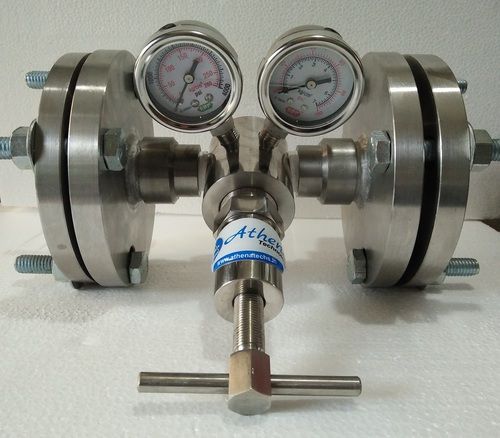 Line Pressure Regulator Capacity: 1500 Kg/Hr