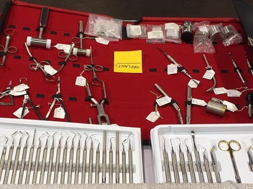 GLOSSY DENTAL INSTRUMENTS
