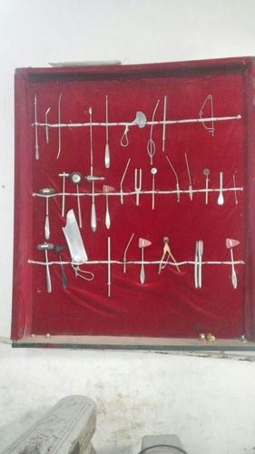 GLOSSY DENTAL INSTRUMENTS