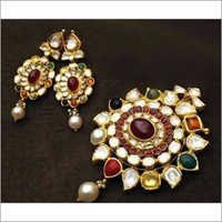 Navratan Kundan Gold Pendant Set