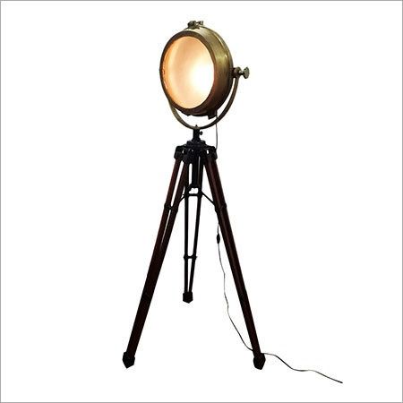 Authentic Design Antique Spot Light With Stand