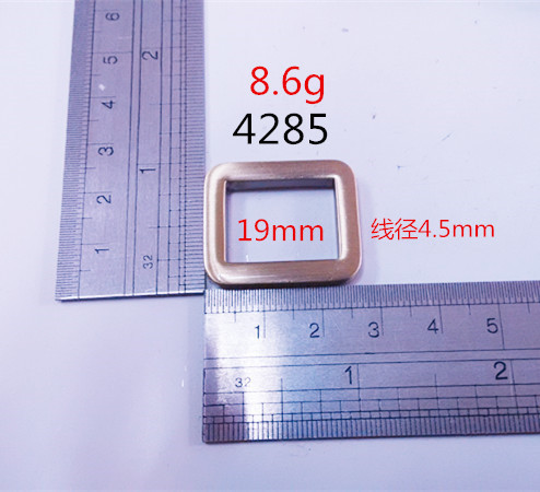 Gold Square Rings Frosted Zinc Alloy Good Quality