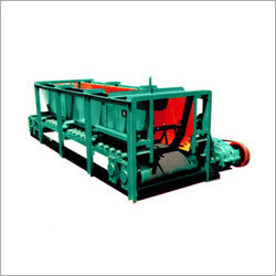 Automatic Red Clay Box Feeder