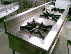 Three Burner Indian Cooking Range With S/B