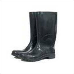 Safety Gumboots - PVC Material, 5.6 x 4.5 x 3.9 Cm Size, Black Color | Quality-Tested, High Compound Resistance, Durable Cowhide Construction