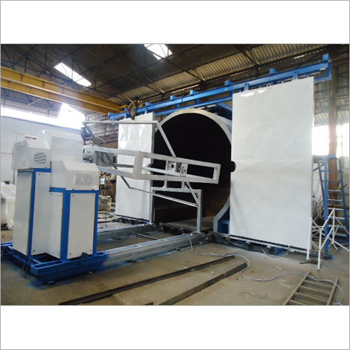 Shuttle Type Roto Moulding Machine