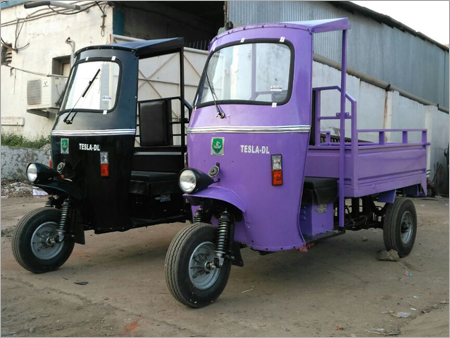 Battery Loading Rickshaw Battery Loading Rickshaw