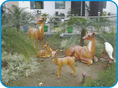 Dear Family Set of 4 Pcs Fiber Animal Figure