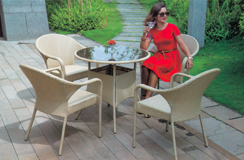 Close Knit Outdoor Wicker Coffee Set No Assembly Required