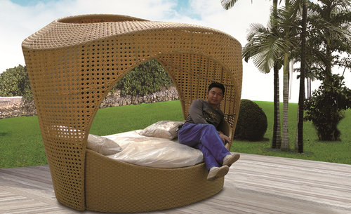 Comfy Style Wicker Day Bed - MS Powder Coated Frame, Customizable Dimensions, Multi-Color Options | Eco-Friendly, Durable, UV Resistant, Acid Resistant, Easy to Clean