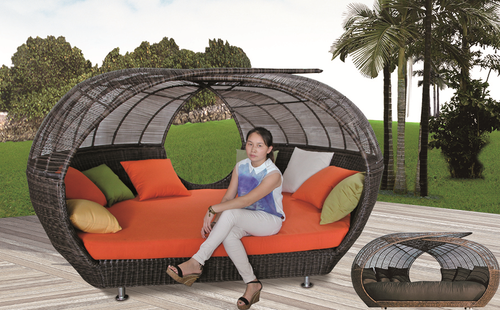 Rattan Style Wicker Day Bed No Assembly Required