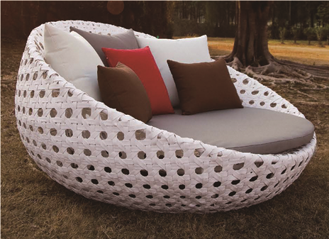Basket Style Wicker Day Bed
