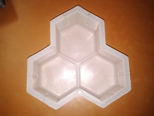 Trihex Interlocking Plastic Mould