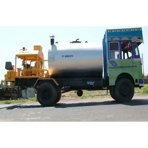 Road Bitumen Sprayer By HIMALAYA ENGINEERING CO.
