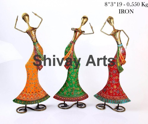 Showpiece & Figurines