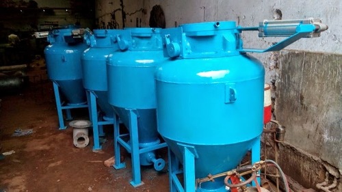 Vessel with dom valves
