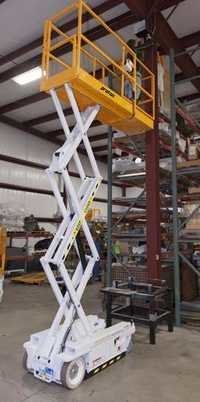 Scissor Lift with Cabin
