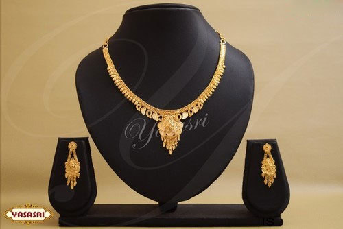 Golden New Model 1Grm Necklace