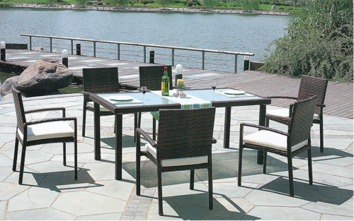 Plain Style Outdoor Wicker Dining Table Set No Assembly Required