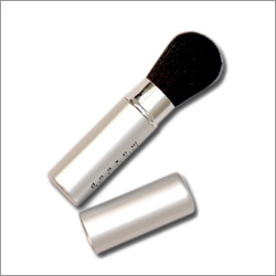 Retractable Blusher Brush